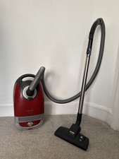 Aspirapolvere a cilindro Miele