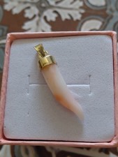  AMULETO  CORNO  PORTAFORTUNA  IN CORALLO ROSA  DEL GIAPPONE  con argento 925