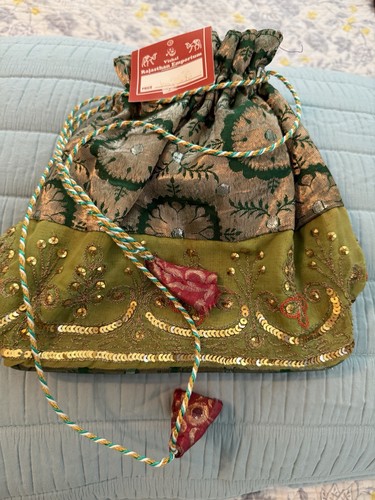 Borsa politica india peridoto - politica,