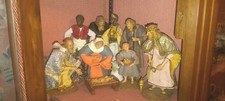 Presepe con statuine in legno