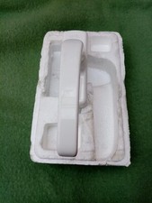 maniglia finestra bianca alluminio