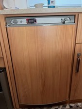 Frigorifero trivalente Thetford in perfette condizioni funzionali ed estetiche