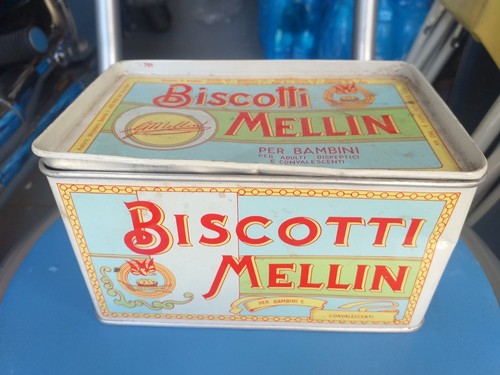 Scatola latta biscotti - in,