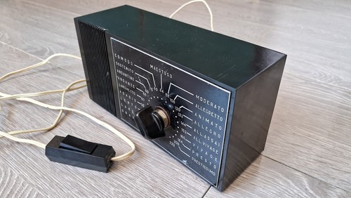 Metronomo elettronico vintage