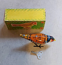 Uccellino, metallo stampato