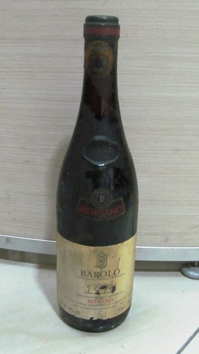 Barolo bersano bottiglia vino - barolo,