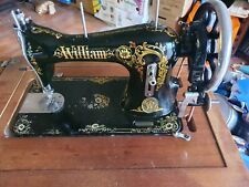 MACCHINA DA CUCIRE ANTICA WILLIAM 