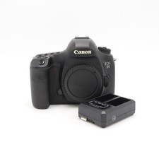 Canon EOS 5D Mark III DSLR