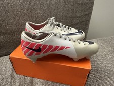 SCARPE DA CALCIO NIKE MERCURIAL VICTORY II SG - NR 39 - NUOVE - Asta Pazza