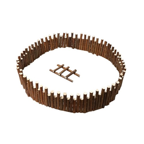 Recinto legno piccolo di - di,