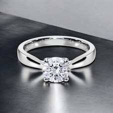 Anello di fidanzamento platino