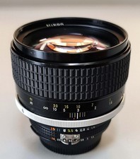 The legendary Nikkor 85mm