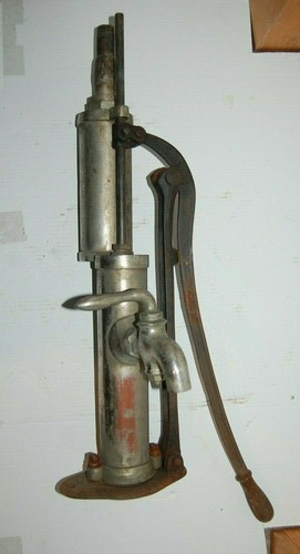 Antica pompa acqua - antica,