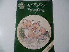 16 schemi punto croce Endangered Young'uns disegni DMC Gloria & Pat libro 79