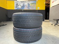 Usato: 2 Gomme 285/35R22 106V XL Pirelli Pneumatici Invernali 90% residui
