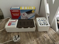 Caricabatteria universale