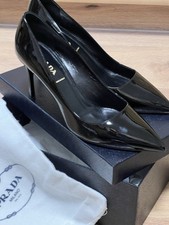 decolte Prada vernice pelle