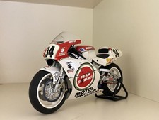 MINICHAMPS PMA 1/12 Suzuki