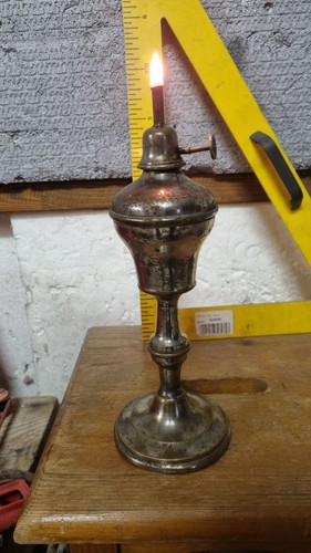 Antica lampada petrolio - lampada,