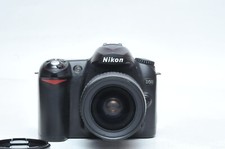 Corpo reflex Nikon D50 formato