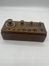 Un set incompleto di pesi in