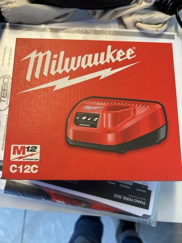 Caricabatterie c12 milwaukee - c12,