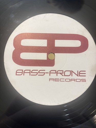 Listen big vocal - speed, garage