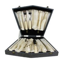 Antico set posate coltelli e