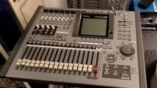 Roland VS 2000 CD, workstation
