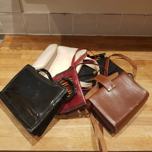Borsetta vintage danneggiata