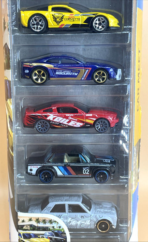 Hot wheels car meet pack - car,