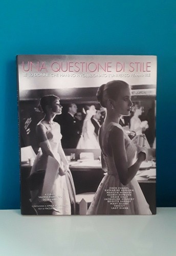 Libro una questione stile - "una, di
