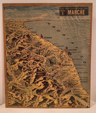 STAMPA DIDATTICA ANNI '60 - GRANDE ATLANTE A RILIEVO REGIONI D'ITALIA - MARCHE