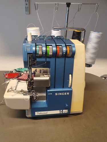 Cucitrice singer professional - cucitrice,
