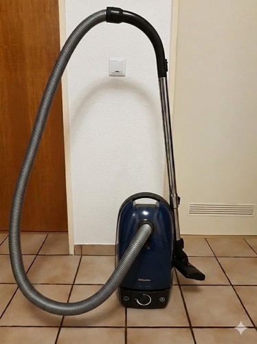 Aspirapolvere miele s381 blu - miele,