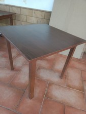 Tavolo Quadrato In Legno