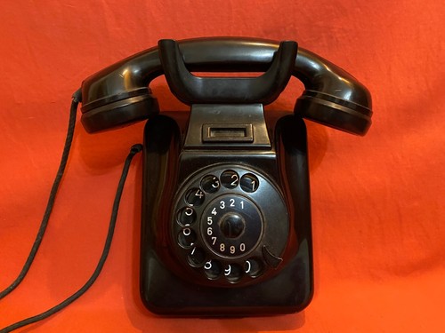 Tedesco w49 bachelite phone - bachelite,
