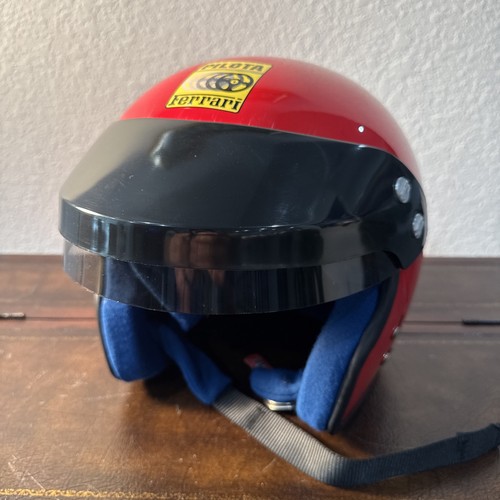 Casco vintage rosso - vintage, anni