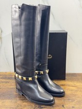 Via Roma 15 Stivale  V Logo