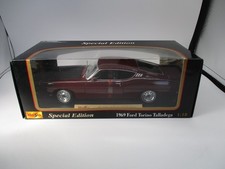 1/18 SCALE MAISTO BURGUNDY
