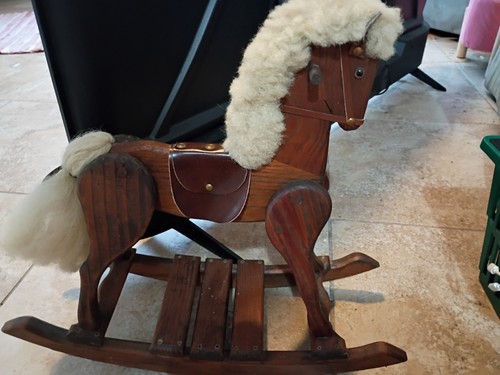Cavallo dondolo woods of - a,