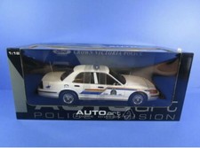 1:18 AUTOART 72706 FORD CROWN VICTORIA RCMP POLIZIA