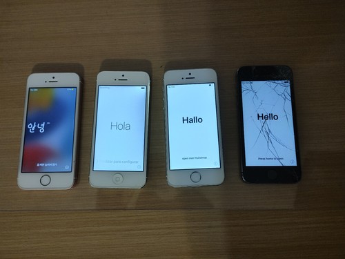 Lot apple iphones - of, 4