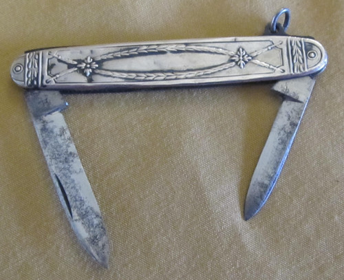 Ancien petit couteau - , pliant