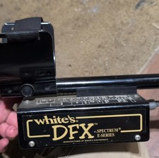 Whites DFX metal detector....
