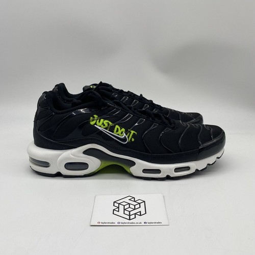 Nike air max plus black - air, volt