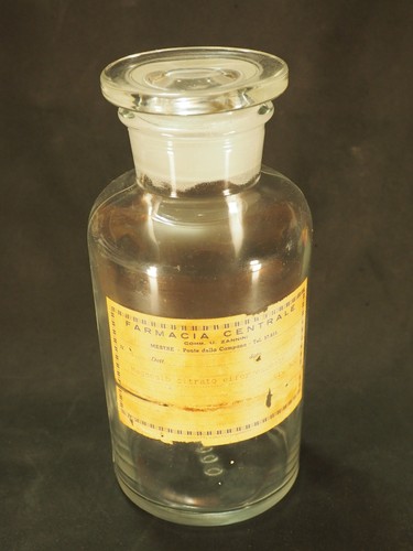Contenitore farmaceutico - , in