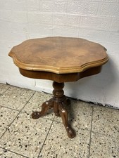 Tavolino in legno intarsiato