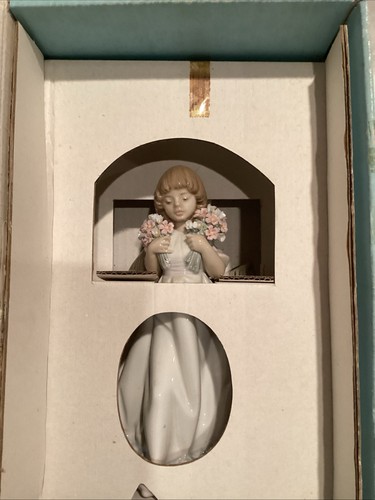 Lladro 603 figurine tall - 7.603,