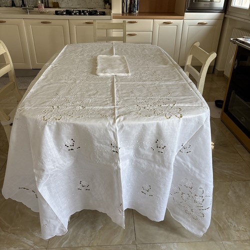 Tovaglia lino bianco ricamata - tovaglia,